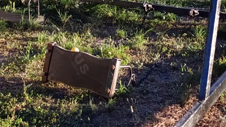 Parkta sallanırken devrilen demir salıncağın altında kalan Yağız hayatını kaybetti