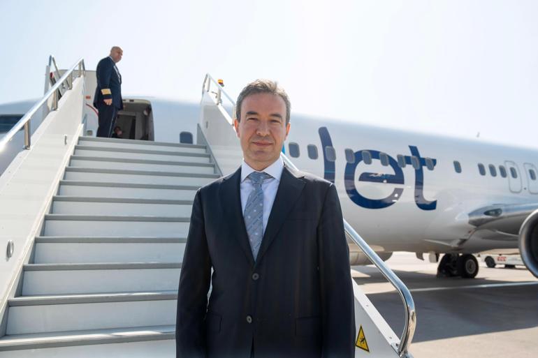 AJet Genel Müdürü Sarp: Temmuz ayı itibariyle uçaklarımızda yerli koltuk kullanılacak