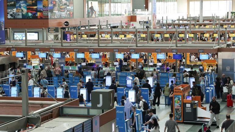 Sabiha Gökçen Havalimanında bayram yoğunluğu; 815 uçuş gerçekleştirilecek