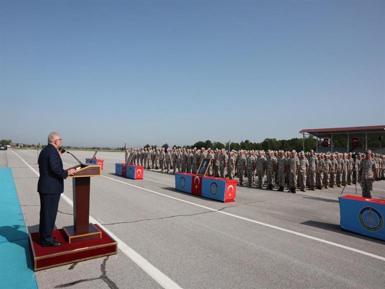 Cumhurbaşkanı Erdoğan, Mehmetçiğin bayramını kutladı