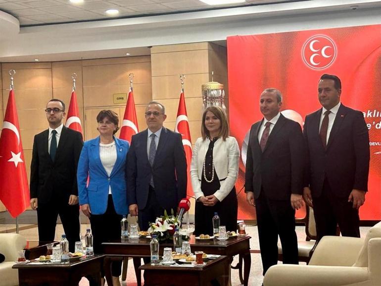 Siyasi partiler arasında bayramlaşma ziyaretleri