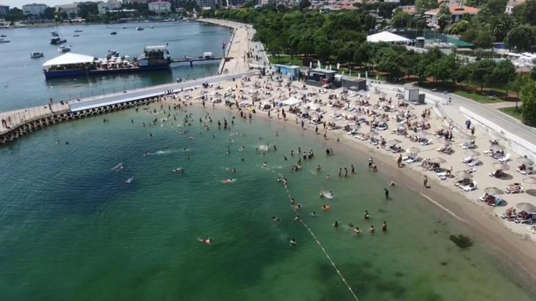 Menekşe ve Caddebostan plajlarındaki yoğunluk havadan görüntülendi