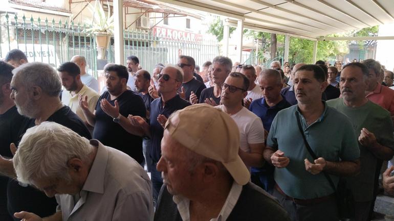 İzmirde zincirleme kaza: 5 ölü, 2 yaralı