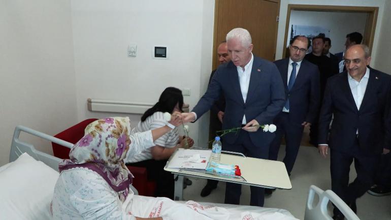 Vali Gül, Sultangazi Haseki Eğitim ve Araştırma Hastanesini ziyaret etti