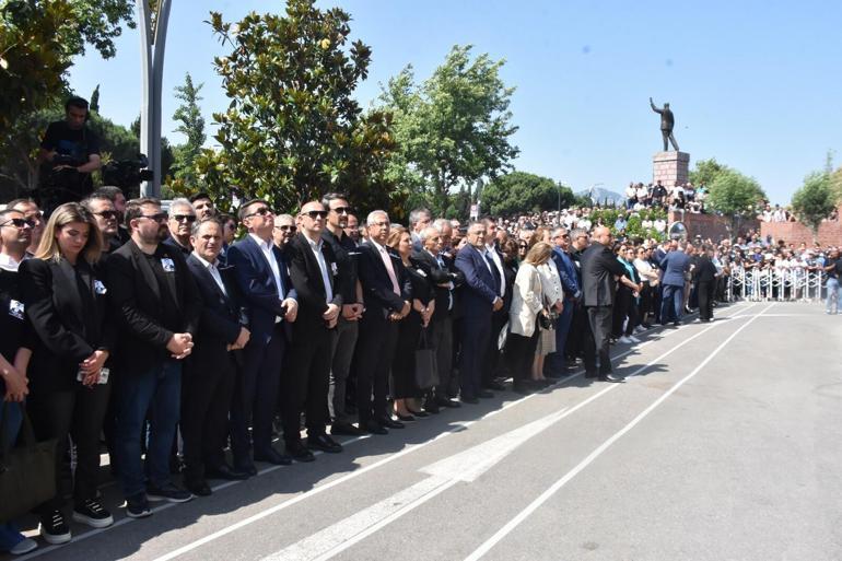 Ferdi Zeyrek, Manisada son yolculuğuna uğurlandı