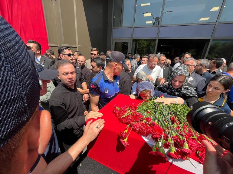 Ferdi Zeyrek, Manisada son yolculuğuna uğurlandı