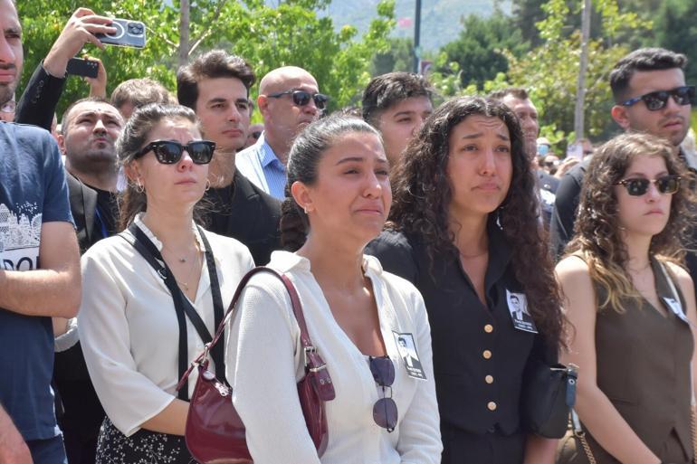 Ferdi Zeyrek, Manisada son yolculuğuna uğurlandı