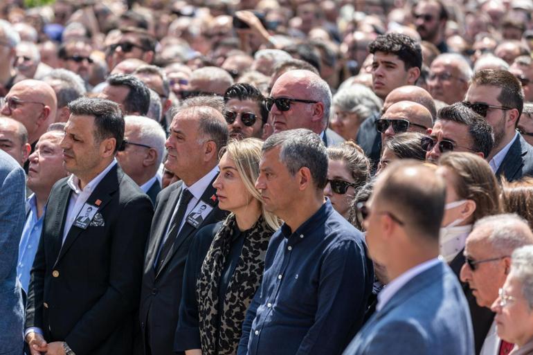 Ferdi Zeyrek, Manisada son yolculuğuna uğurlandı