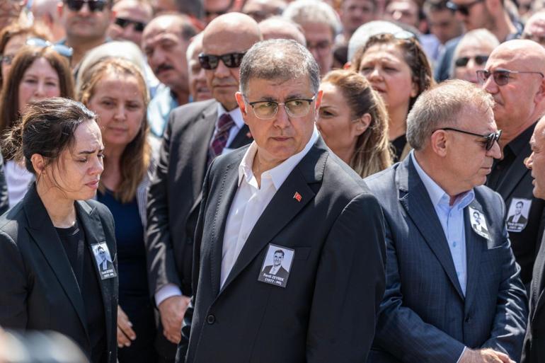 Ferdi Zeyrek, Manisada son yolculuğuna uğurlandı