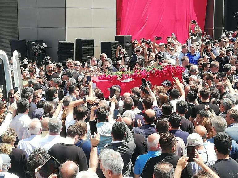 Ferdi Zeyrek, Manisada son yolculuğuna uğurlandı