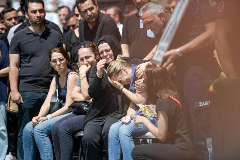 Ferdi Zeyrek, Manisada son yolculuğuna uğurlandı