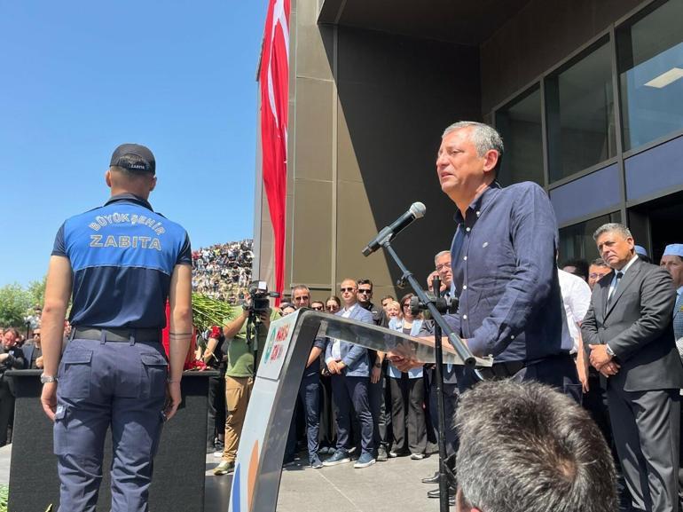 Ferdi Zeyrek, Manisada son yolculuğuna uğurlandı
