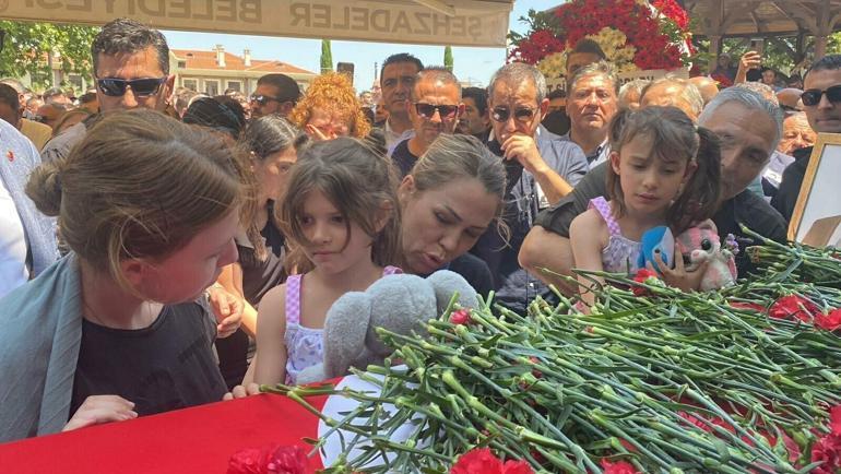 Ferdi Zeyrek, Manisada son yolculuğuna uğurlandı