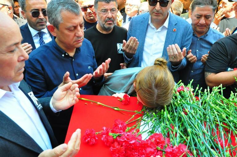 Ferdi Zeyrek, Manisada son yolculuğuna uğurlandı