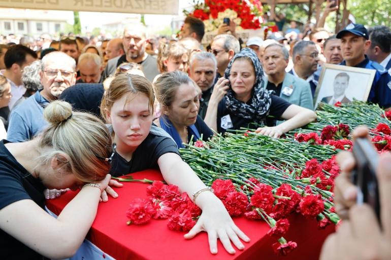 Ferdi Zeyrek, Manisada son yolculuğuna uğurlandı