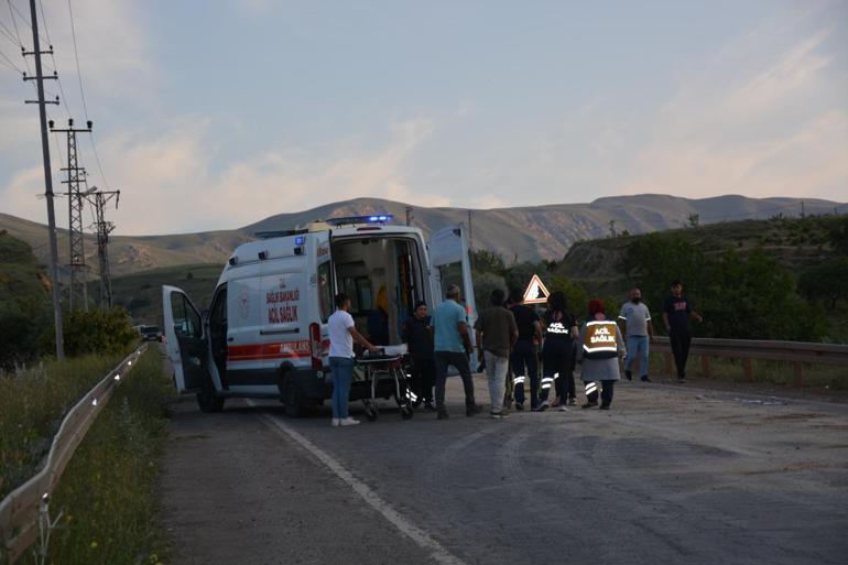 Kayseride yola dökülen madeni yağ nedeniyle devrilen motosikletteki 2 kişi yaralandı