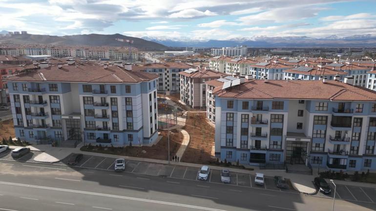 Bakan Kurum, Malatyada tamamlanan konutların görüntülerini paylaştı