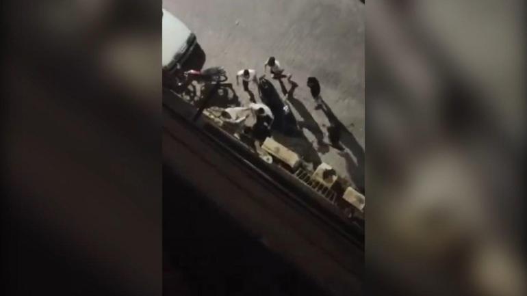 Şanlıurfada taş, pala ve silahlı kavga kamerada; 2 yaralı