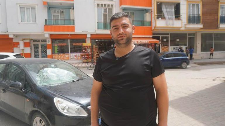 5inci kattan otomobilin üzerine düşen Rabia Asel’e müdahale eden esnaf: Aracın olması mucizeydi