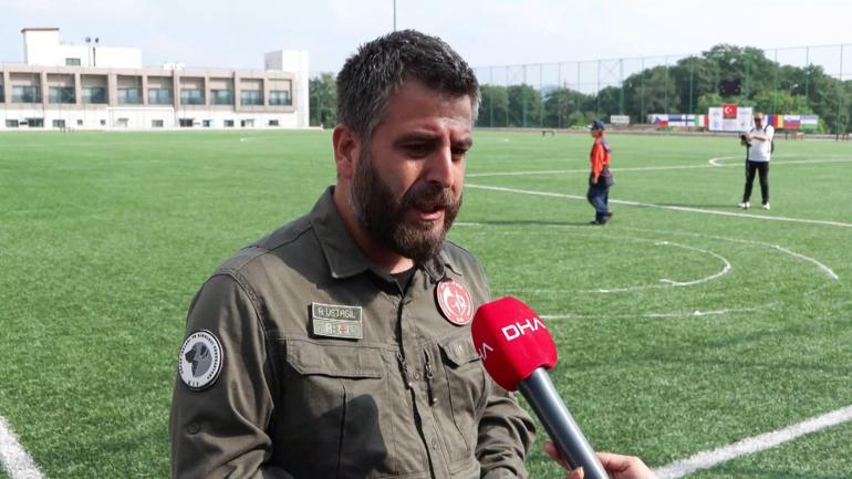 9 ülkeden 27 arama kurtarma köpeği İstanbuldaki şampiyonada