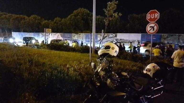 Silivride kaza yapan motosiklet polis uygulama noktasına girdi: 5i polis 6 yaralı