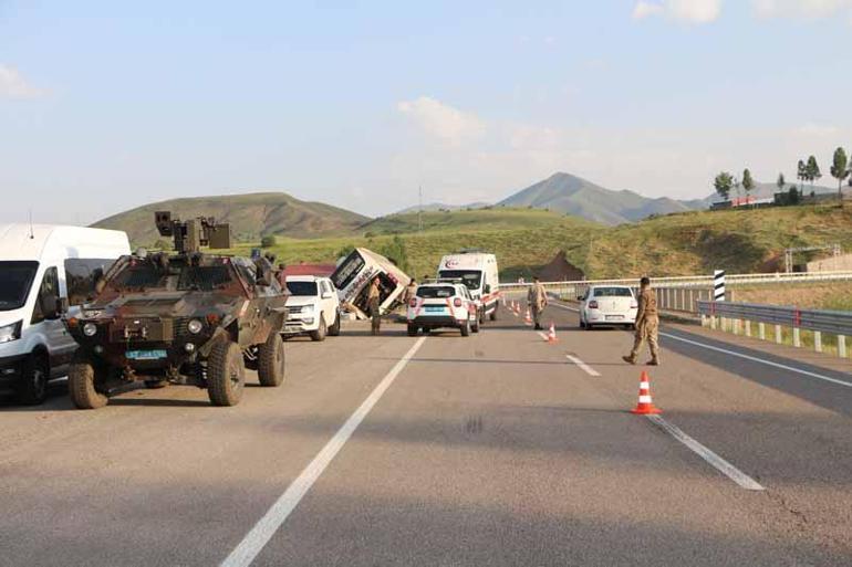 Bingöl’de yan yatan otobüsteki 3 kişi ağır yaralandı