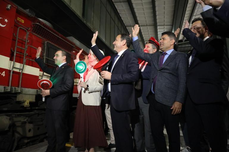 Turistik Karaelmas Ekspresi ilk seferine çıktı