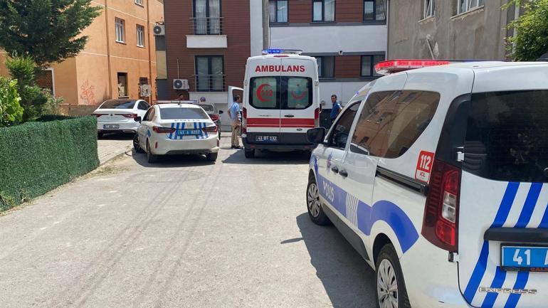 Kocaelide bıçaklı kavga; 2 kardeş yaralı