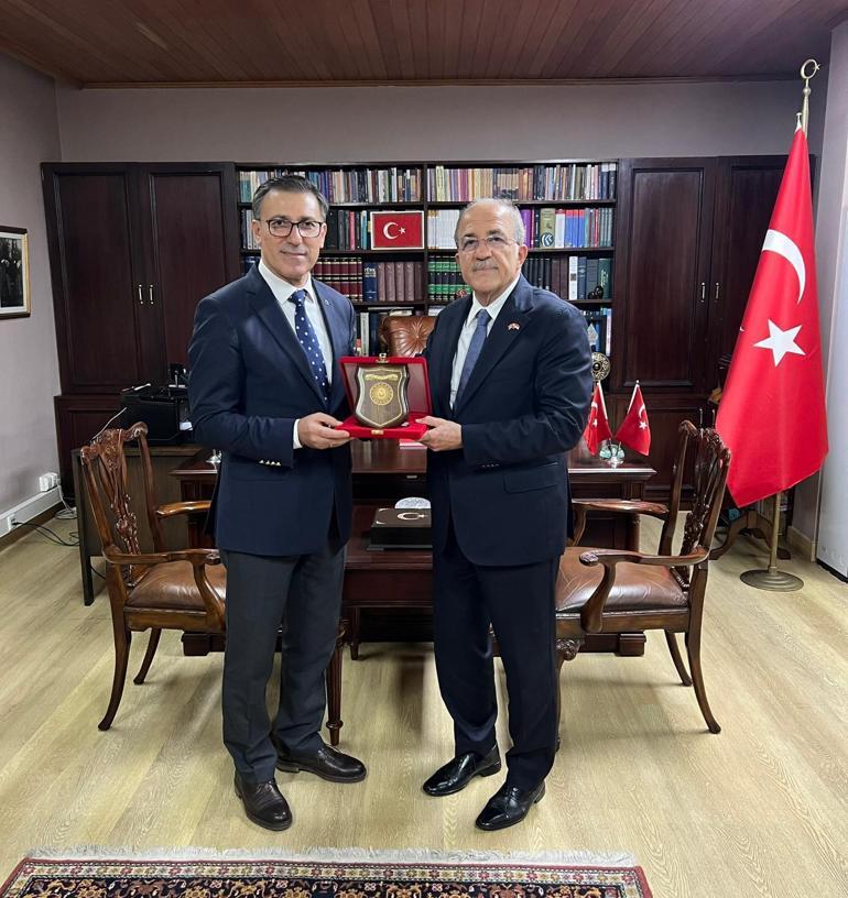 Milli Savunma Bakan Yardımcısı Alpay ve Genelkurmay İkinci Başkanı Orgeneral Yeni’nin Endonezya temasları