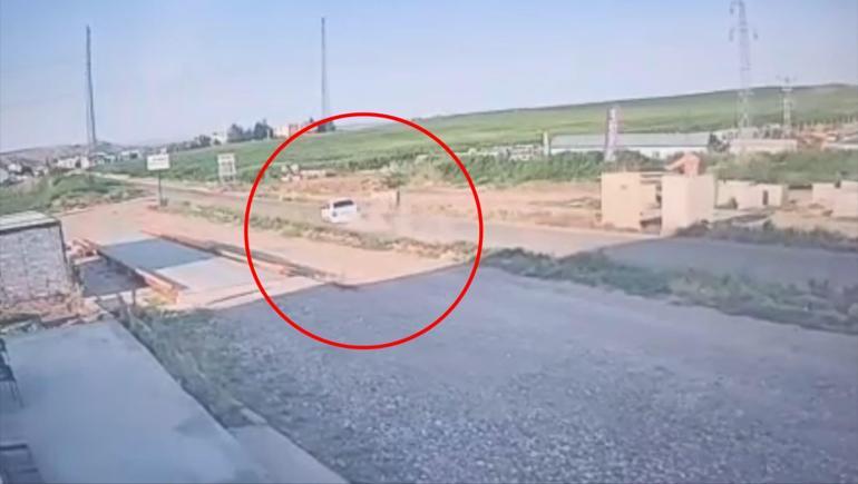 Çocukların bulunduğu otomobilin takla attığı kaza kamerada: 1 ölü, 4 yaralı