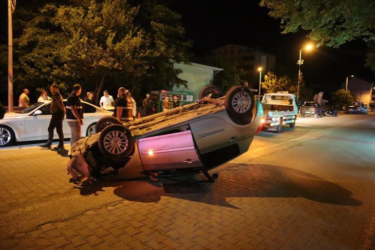Kastamonu’da, kontrolden çıkan otomobil takla attı