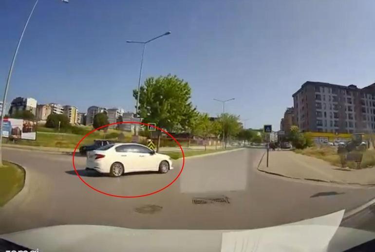 Yanlış yoldan otomobiliyle drift atarak döndü; o anlar kamerada