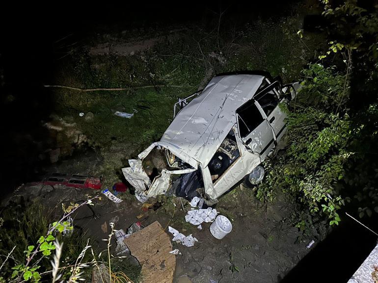 Sakaryada otomobil ile 2 motosiklet çarpıştı; 2 ölü, 2 yaralı