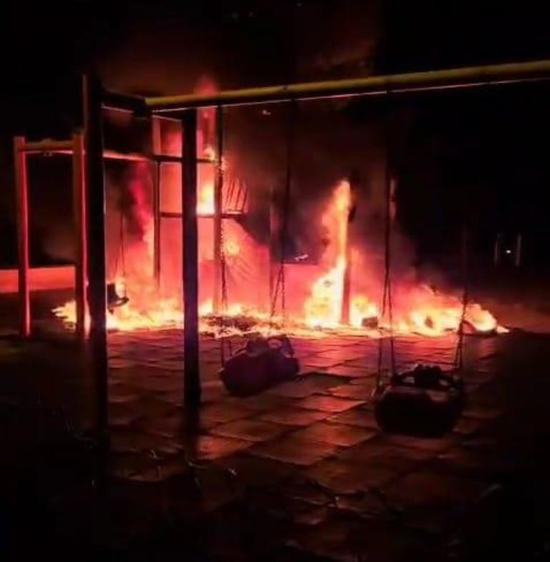 Amasya’da yakılan çocuk oyun parkı, kullanılamaz hale geldi