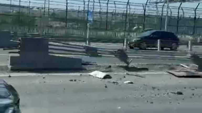 Arızalı metrobüsü çeken vinç kaza yaptı: 2 yaralı