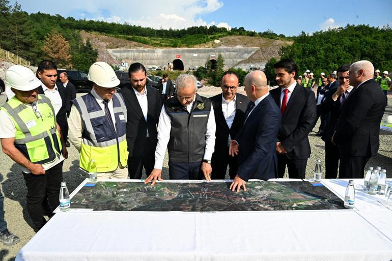 Bakan Uraloğlu’ndan Bulgaristan’da şantiye ziyareti