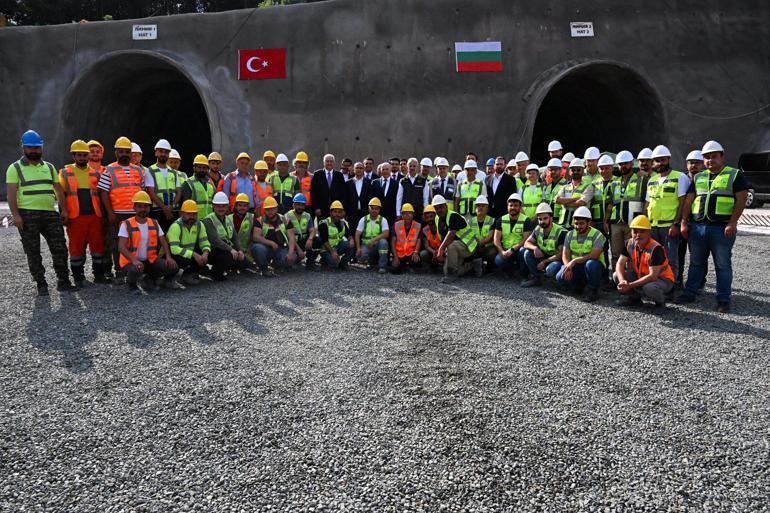 Bakan Uraloğlu’ndan Bulgaristan’da şantiye ziyareti