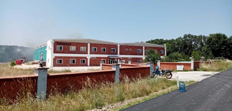 Çanakkaledeki fabrika yangını kontrol altında