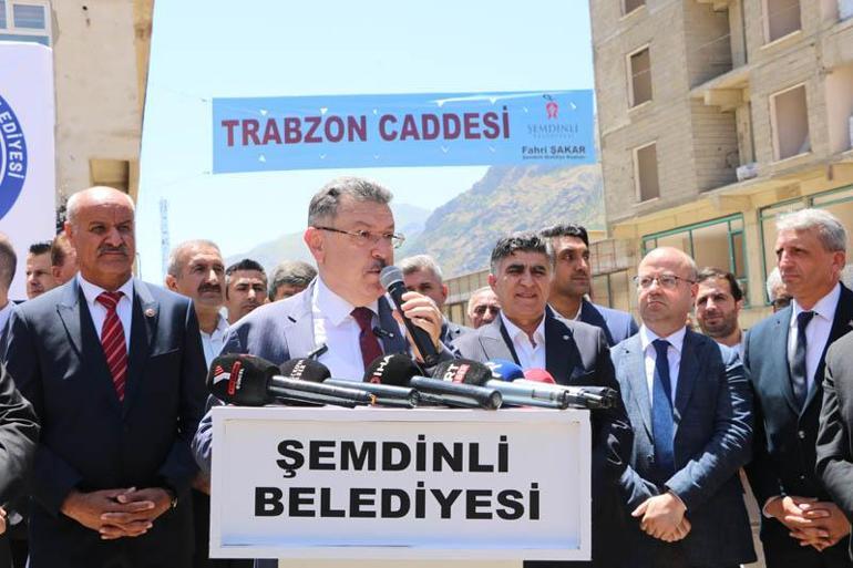 Hakkari Şemdinlide Trabzon Caddesi açıldı; kardeşlik protokolü imzalandı