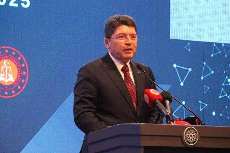 Bakan Tunç: İnsan kaynağımızın güçlü olması lazım