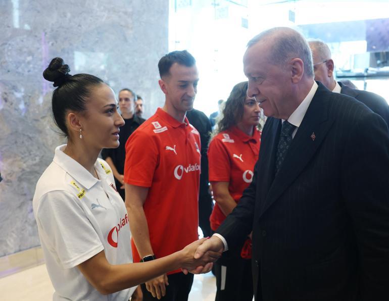 Cumhurbaşkanı Erdoğan Filenin Sultanlarını kabul etti