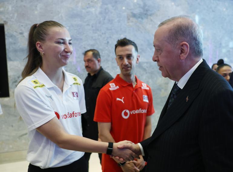 Cumhurbaşkanı Erdoğan Filenin Sultanlarını kabul etti