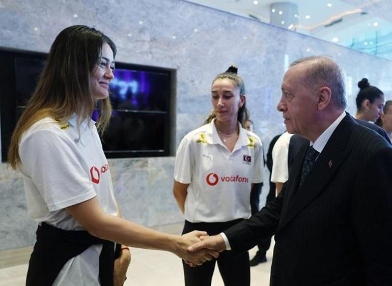 Cumhurbaşkanı Erdoğan Filenin Sultanlarını kabul etti