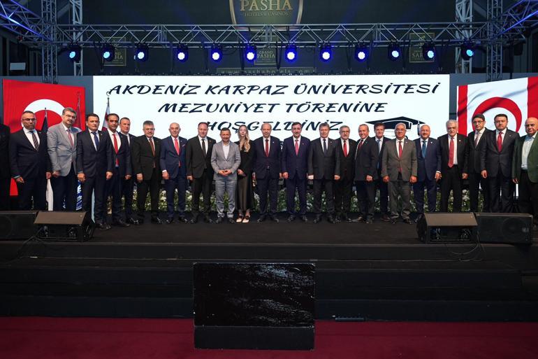 Cumhurbaşkanı Yardımcısı Yılmaz, KKTCde Cumhurbaşkanı Tatar ve Başbakan Üstel ile görüştü