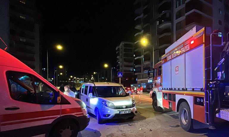 Edirnede 4 aracın karıştığı kaza kamerada