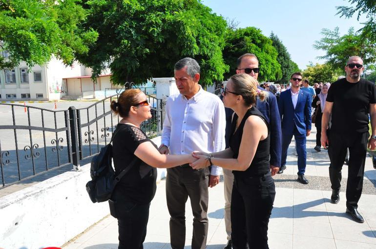 Özgür Özel, Nehir Zeyreki sınav sabahı yalnız bırakmadı