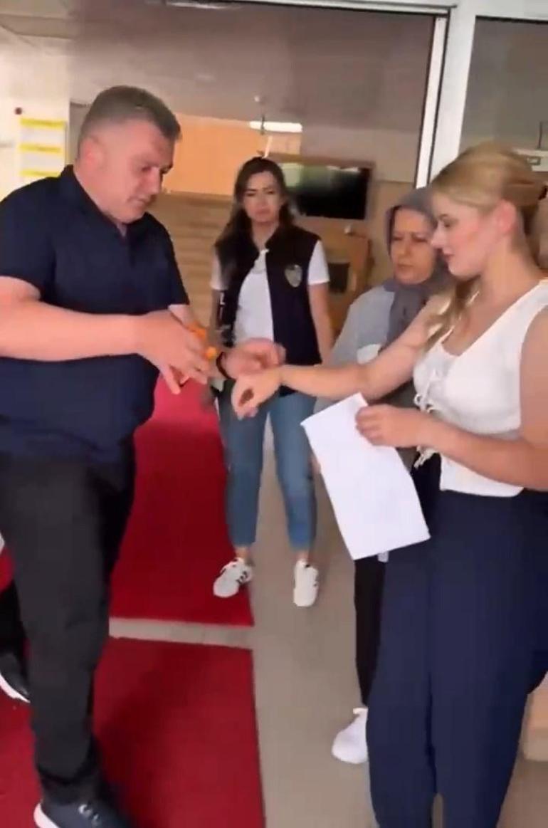 Başkanın pense ile müdahalesi kamerada; takıyı kesti, adayı sınava yetiştirdi