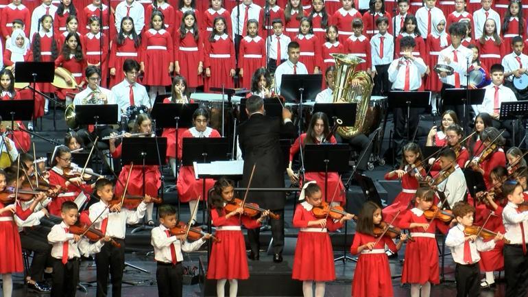 Cumhurbaşkanlığı Çocuk Orkestrası, Dünya Müzik Gününü AKMde kutladı