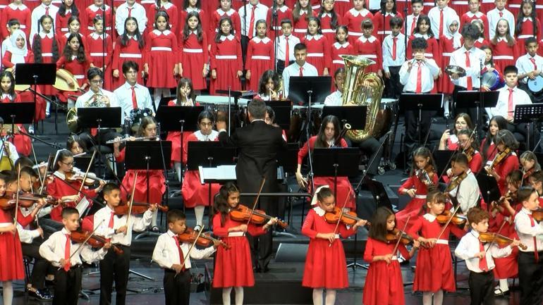 Cumhurbaşkanlığı Çocuk Orkestrası, Dünya Müzik Gününü AKMde kutladı