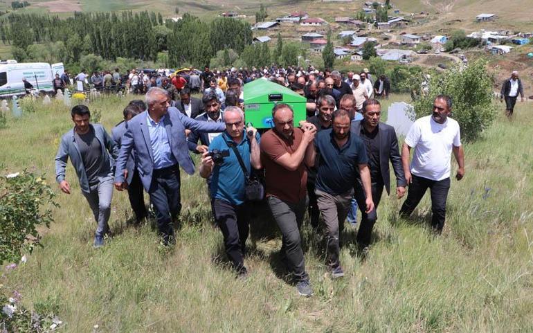Ağabeyi tarafından öldürülen Ocak Partisi Genel Başkanı Canpolat, toprağa verildi